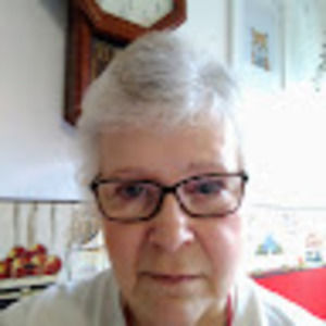 Meet your Posher, Connie